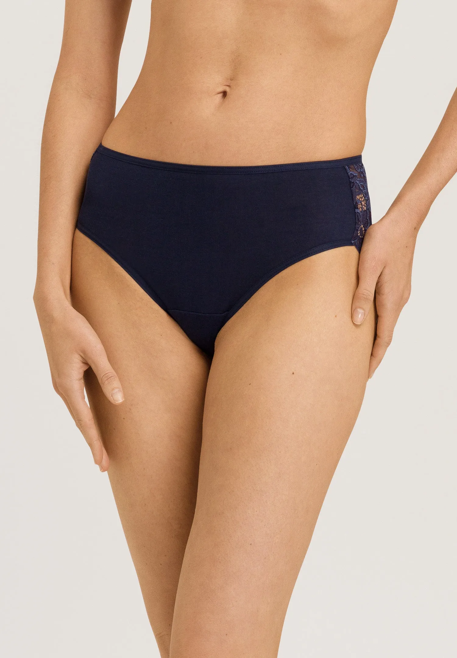 Luxury Moments Lace-Back Brief | Deep Navy 71480-1610